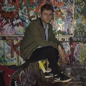 Meet your Posher, Adam